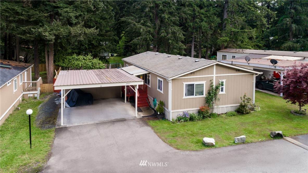 20317 135th Avenue - Photo 1