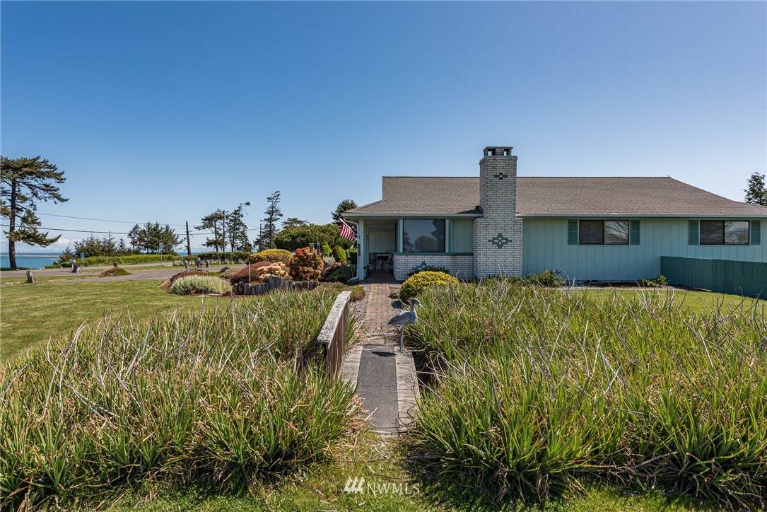 300 Marine Drive - Photo 1