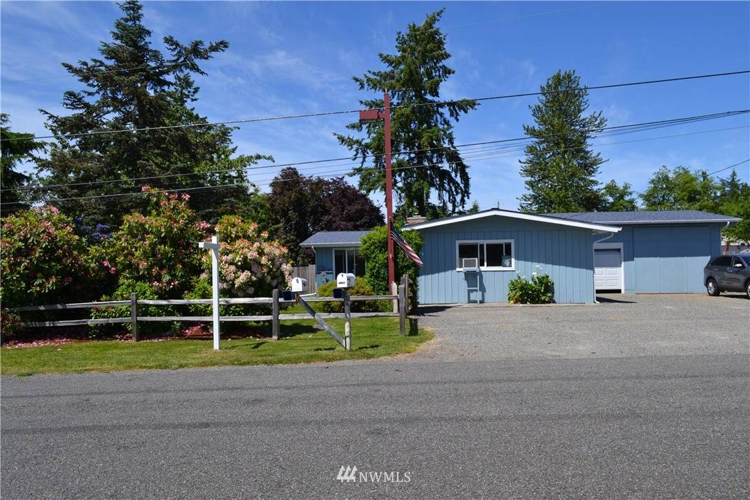 3811 101st Street - Photo 1