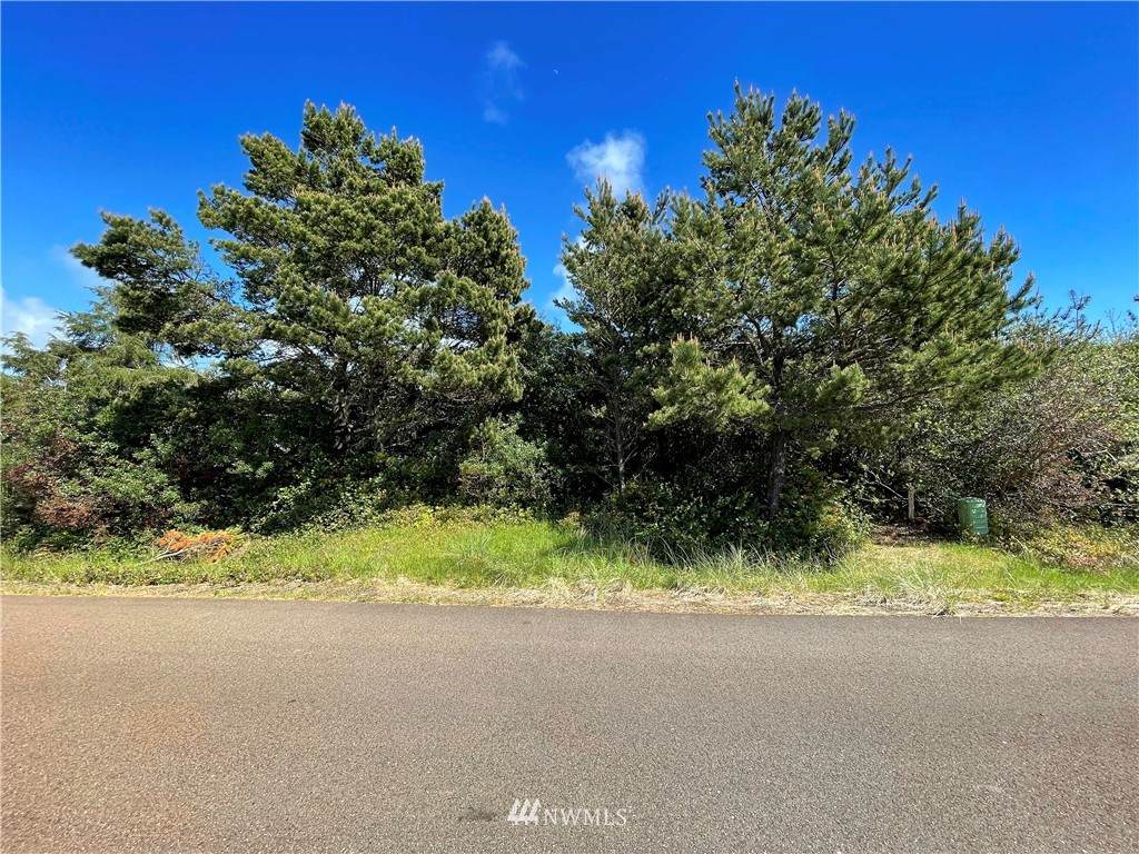 942 Cascade Avenue - Photo 1