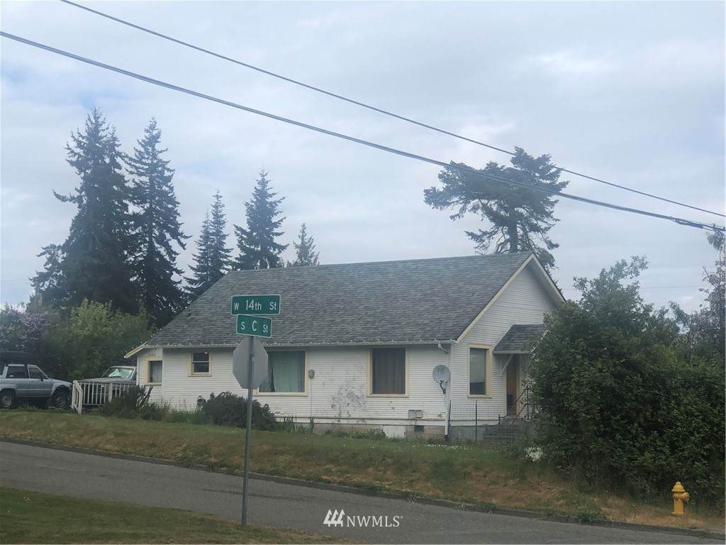 1324 C Street - Photo 1
