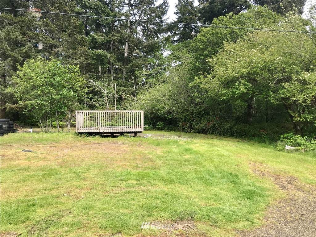 822 Melbourne Street - Photo 1