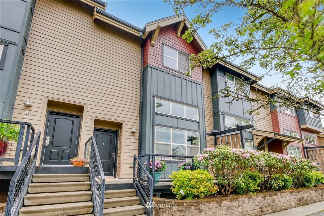 4810 Pointes Drive - Photo 1
