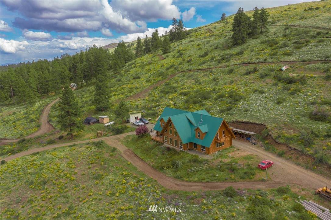 26200 Wenas Road - Photo 1