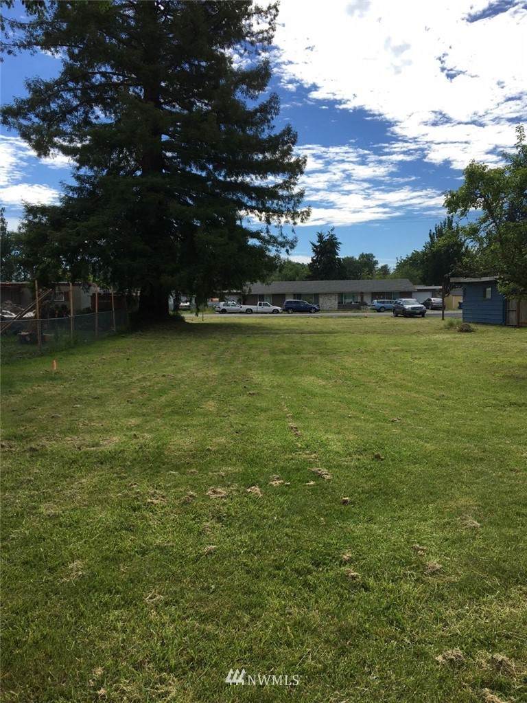 335 4th Street - Photo 1