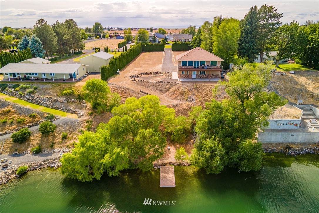 3297 Westshore Drive - Photo 1