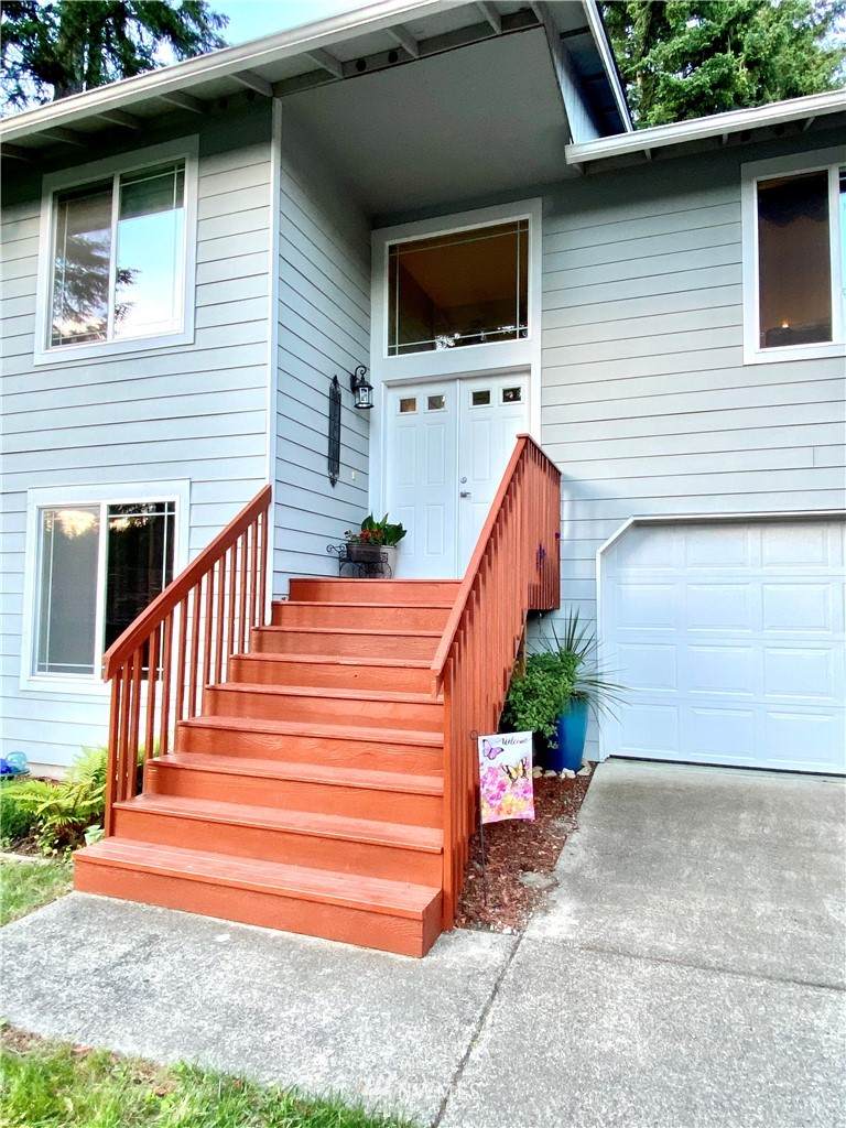 9009 146th Street - Photo 1