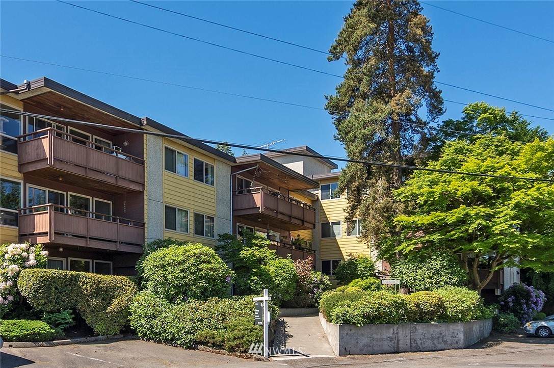 13433 Roosevelt Way - Photo 1