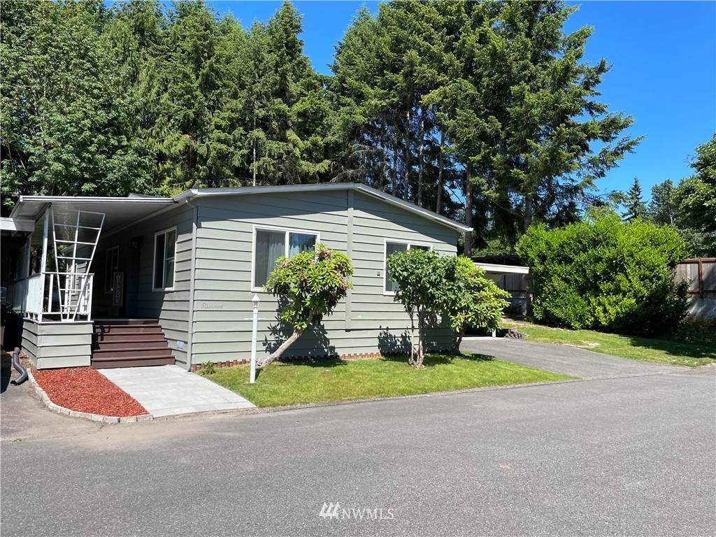8902 53rd Ave Ct. E #6 Avenue Ct - Photo 1