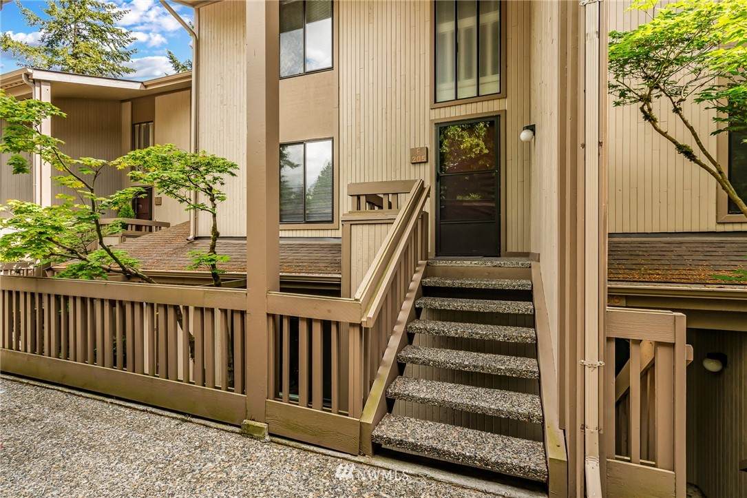 13730 15th Avenue - Photo 1