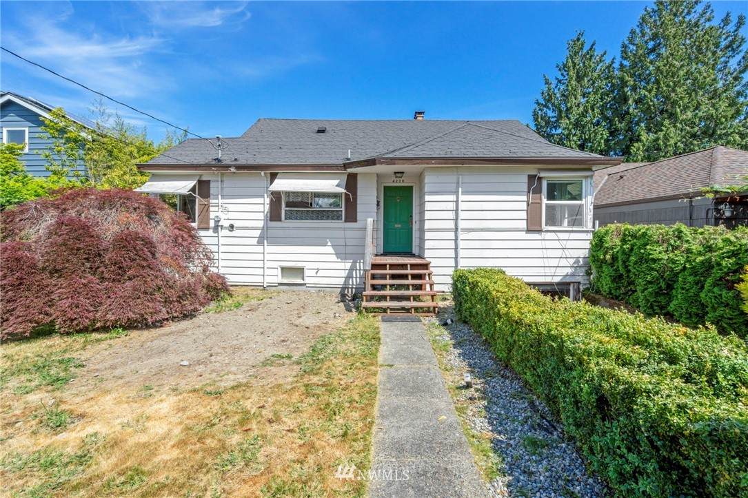 4226 48th Avenue - Photo 1