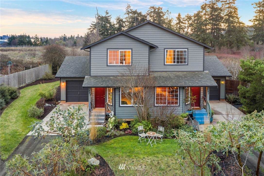 385 43rd Street - Photo 1