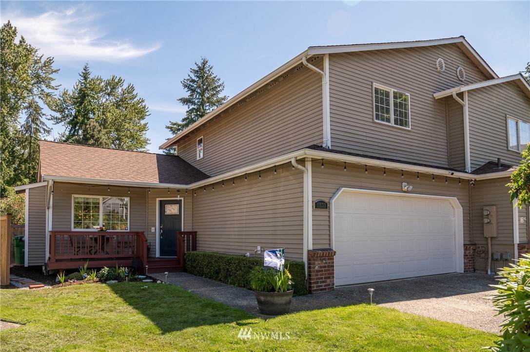 11533 10th Avenue - Photo 1