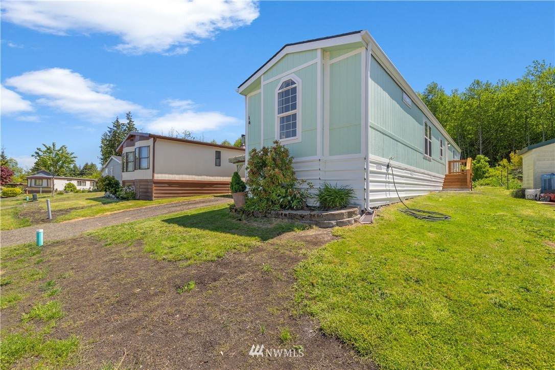 1019 Stanford Drive - Photo 1
