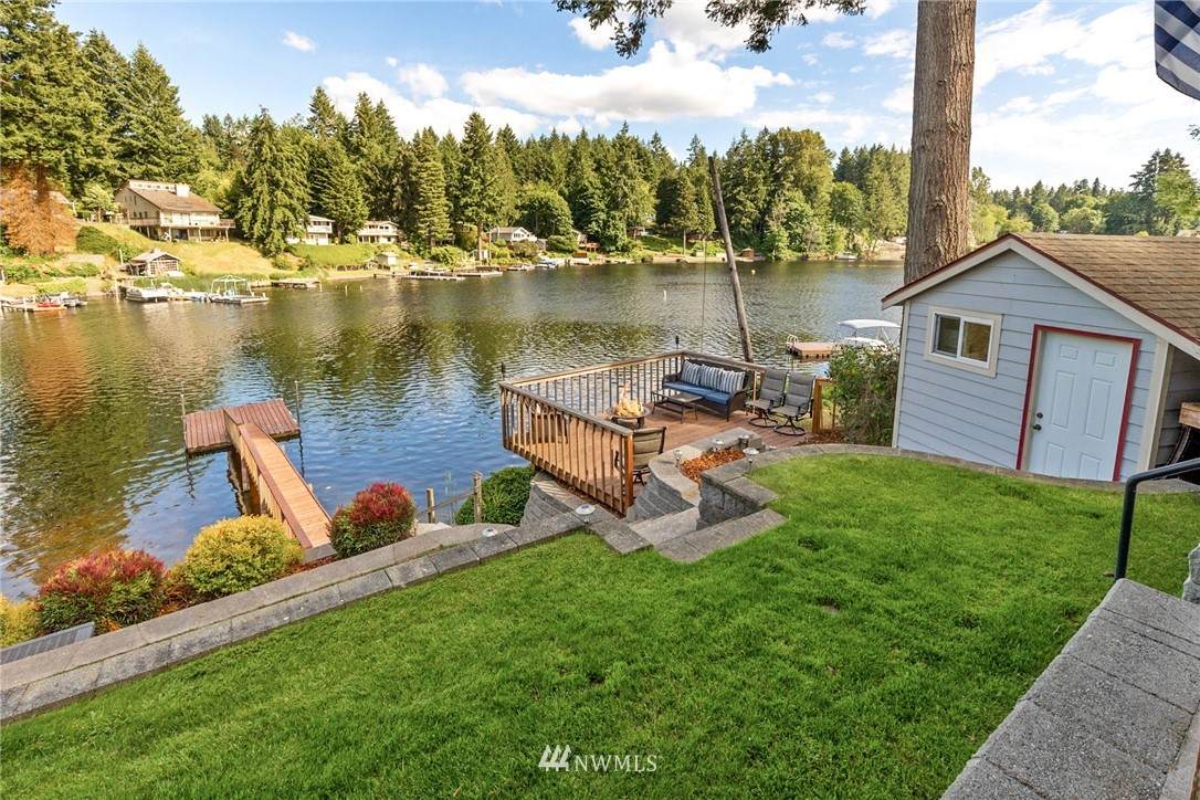 5611 Peninsula Drive - Photo 1
