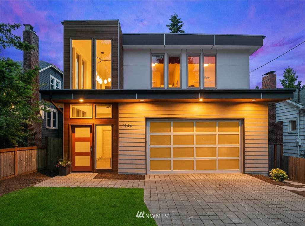 3244 92nd Street - Photo 1