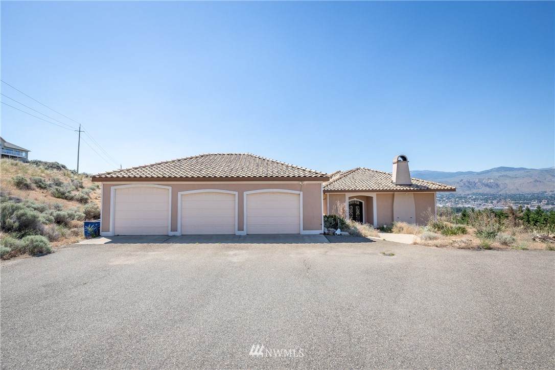 542 23rd Street - Photo 1