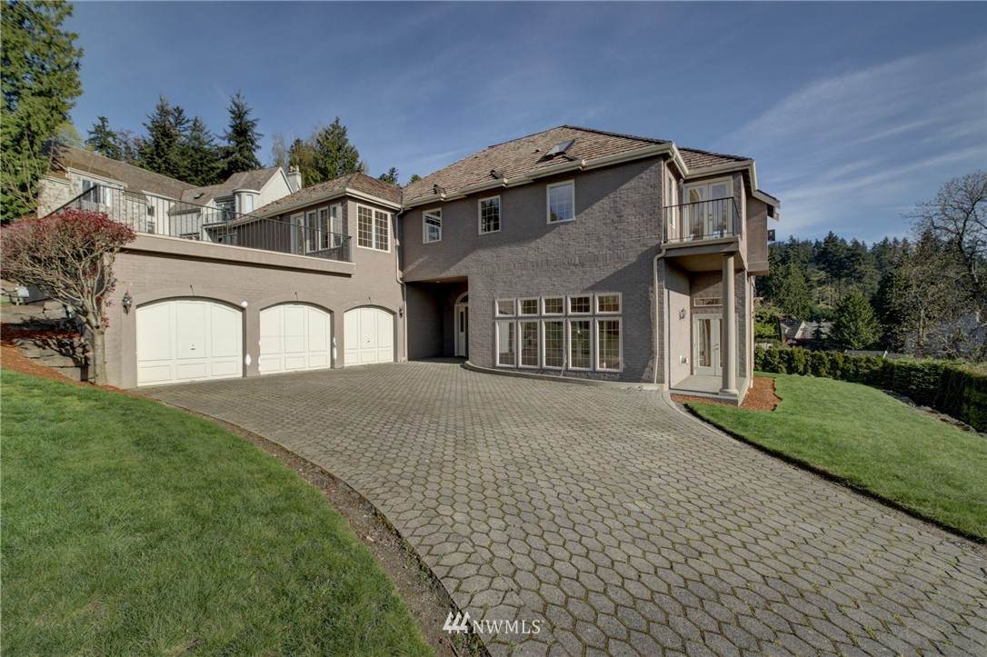 8479 Woodland Cove Drive - Photo 1
