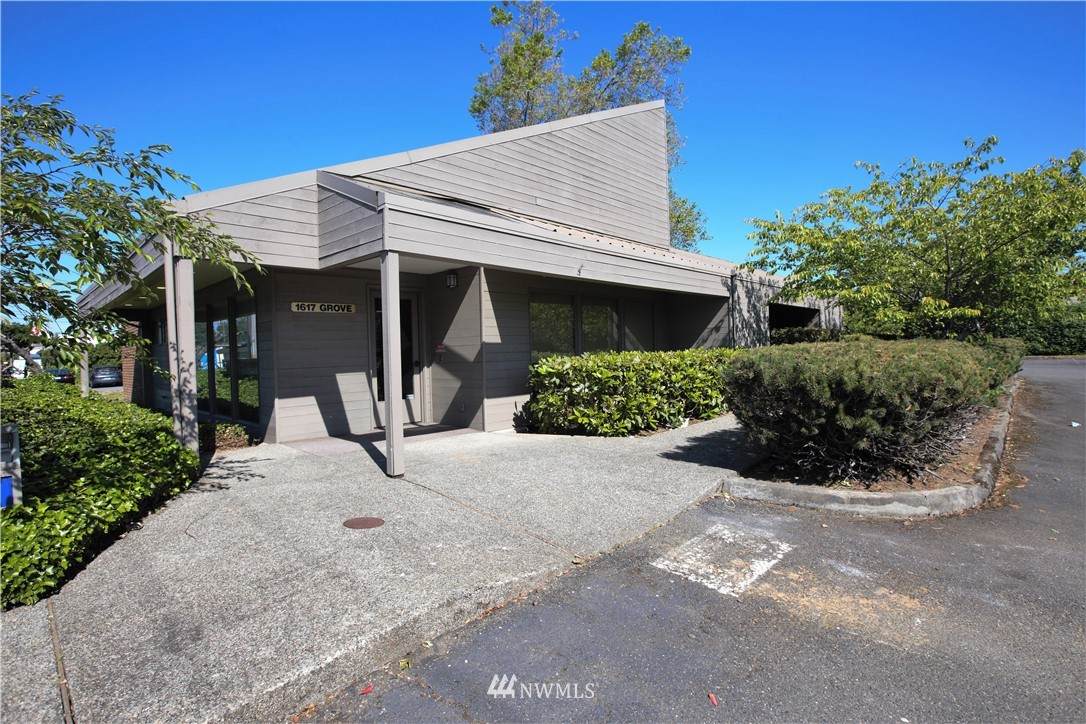 1617 Grove Street - Photo 1