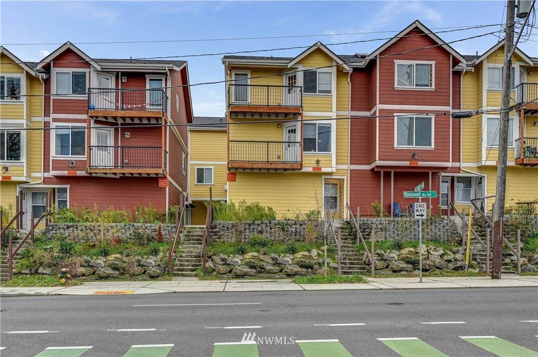 5720 Roosevelt Way - Photo 1