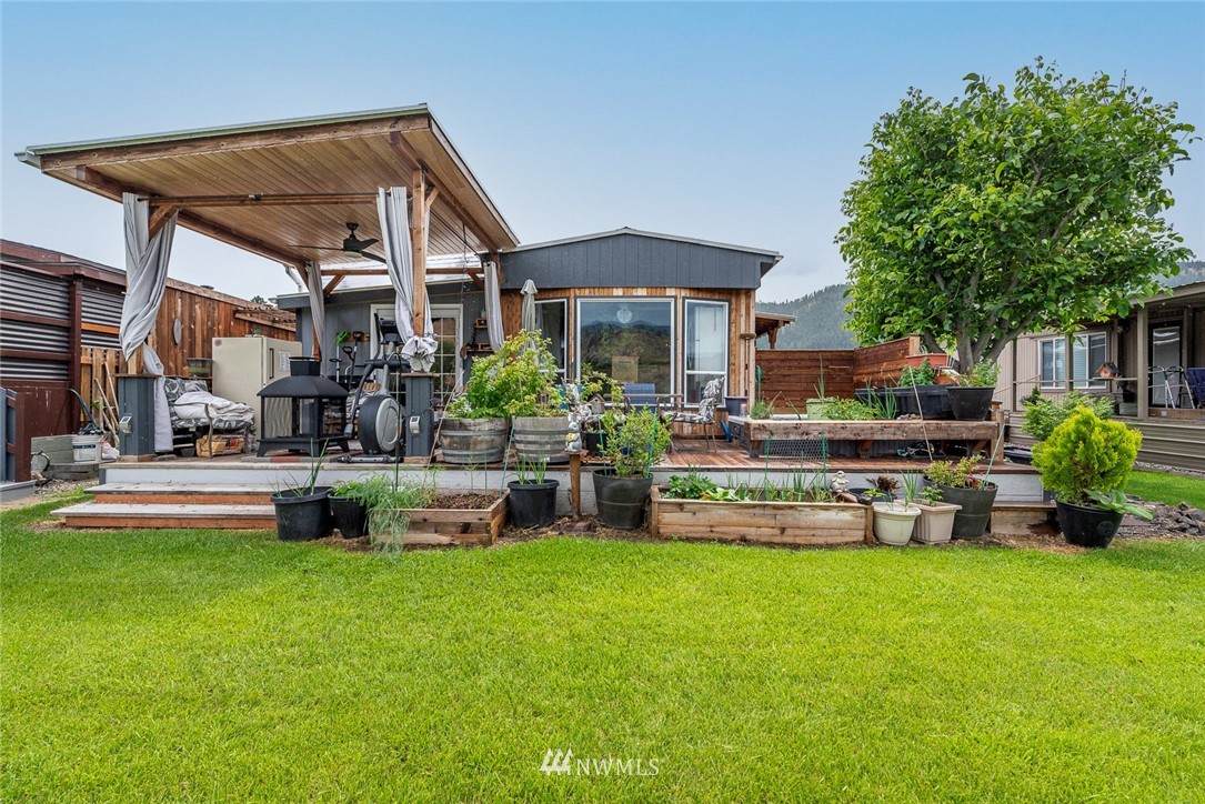 7900 Stine Hill Road - Photo 1