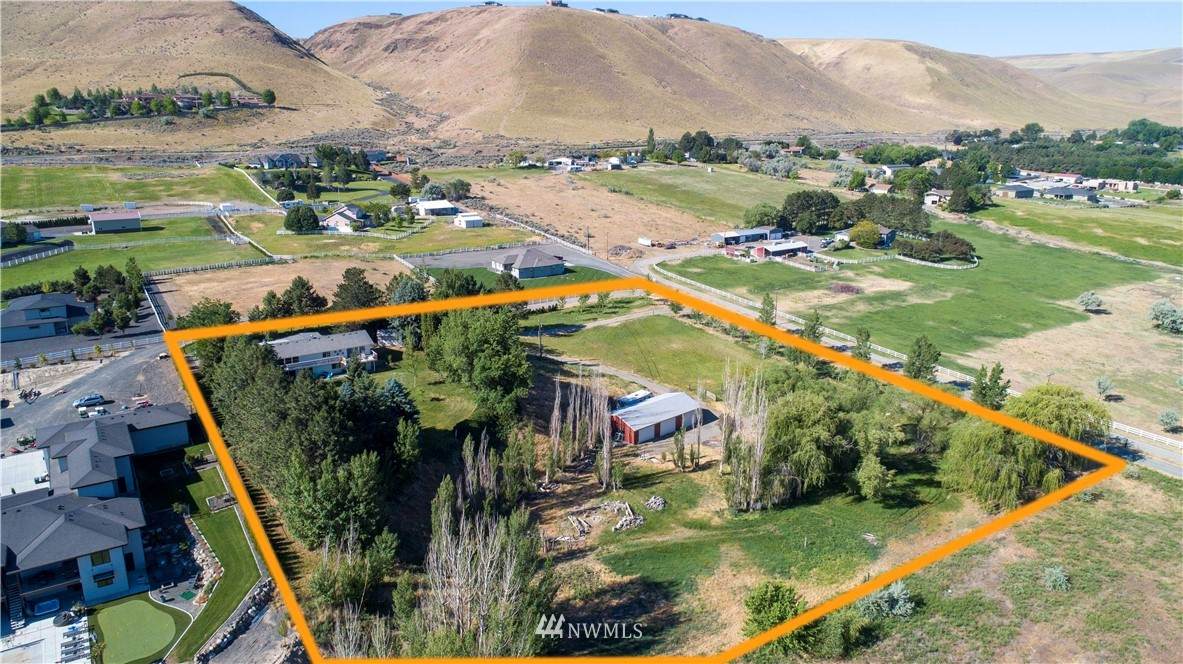 93121 Badger Road - Photo 1