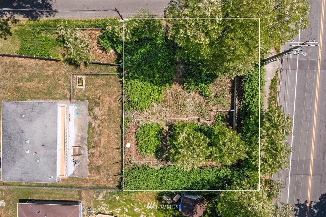 10717 6th Ave - Photo 1
