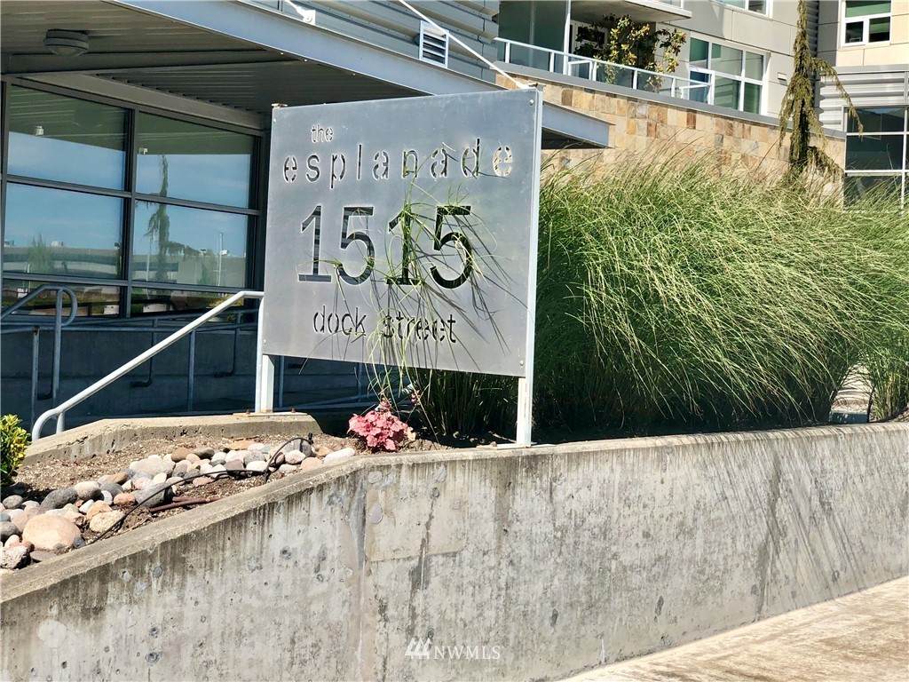 1515 Dock Street - Photo 1