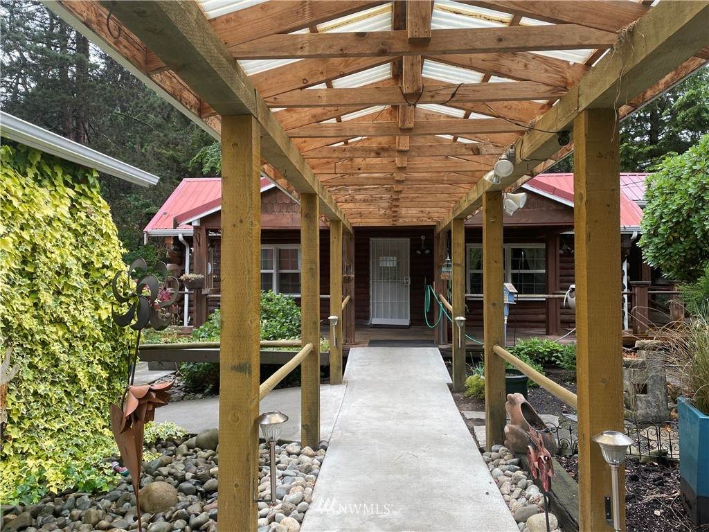 17820 433rd Avenue - Photo 1