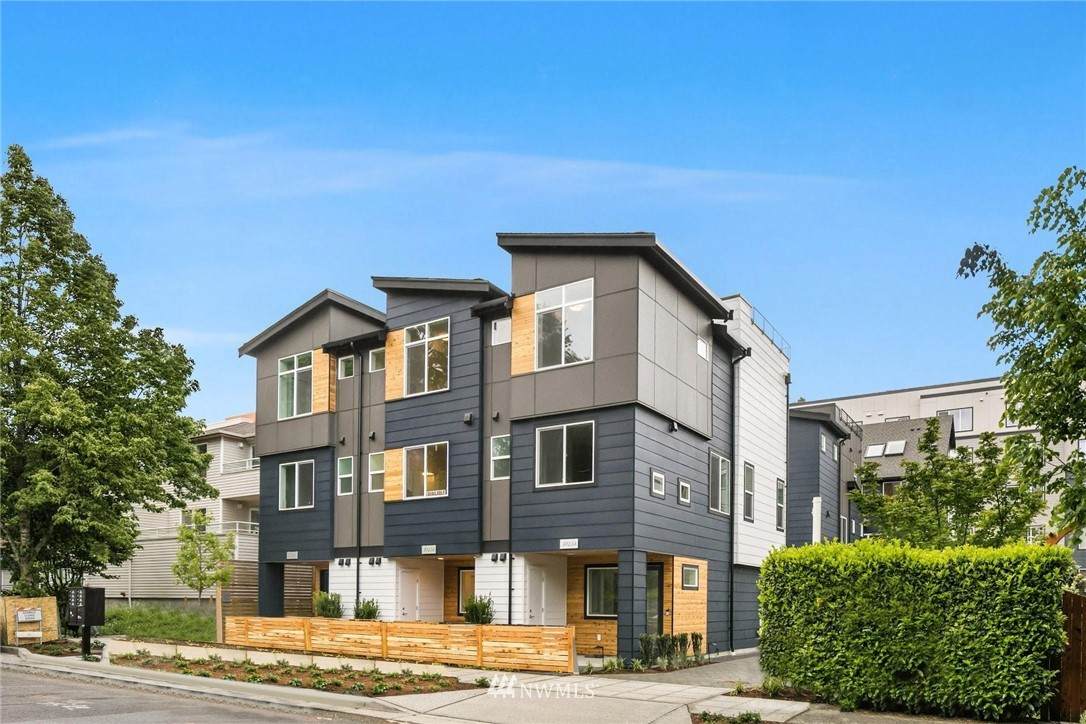 3009 130th Street - Photo 1