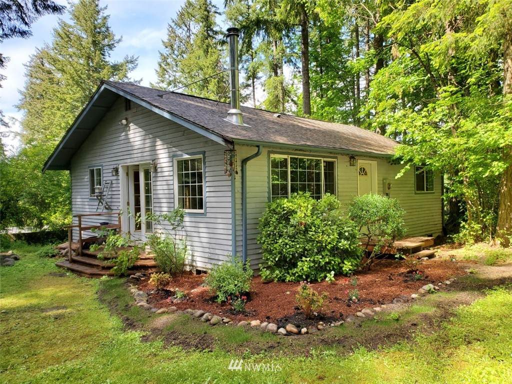 21904 Crest Lane - Photo 1