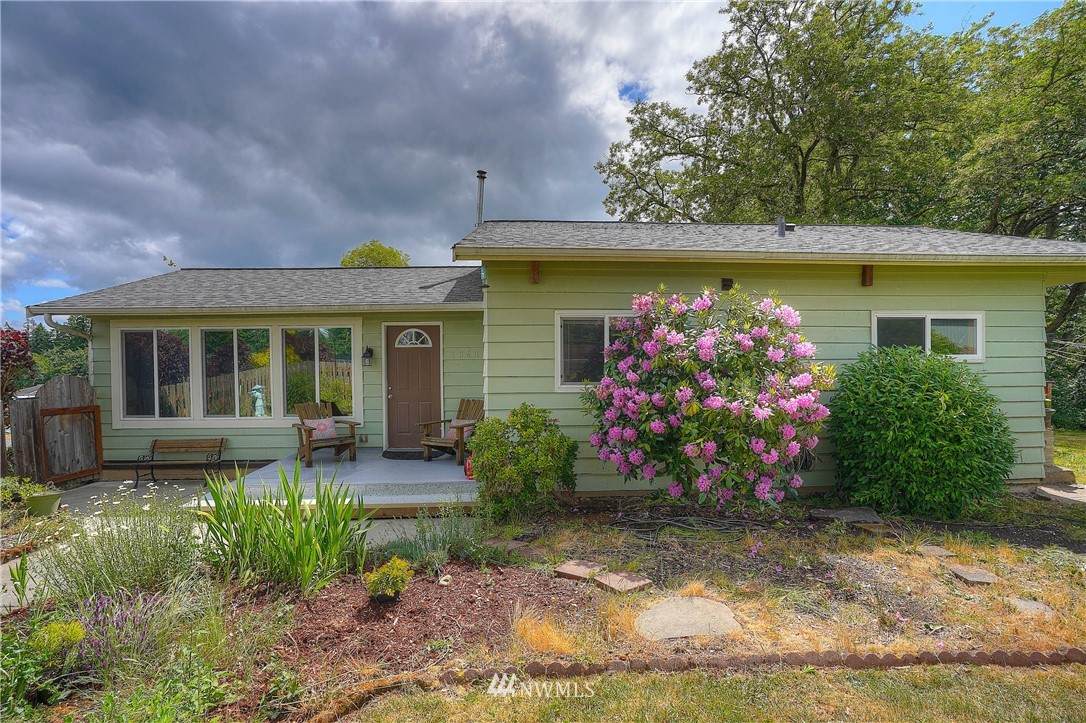 1648 Wolves Road - Photo 1