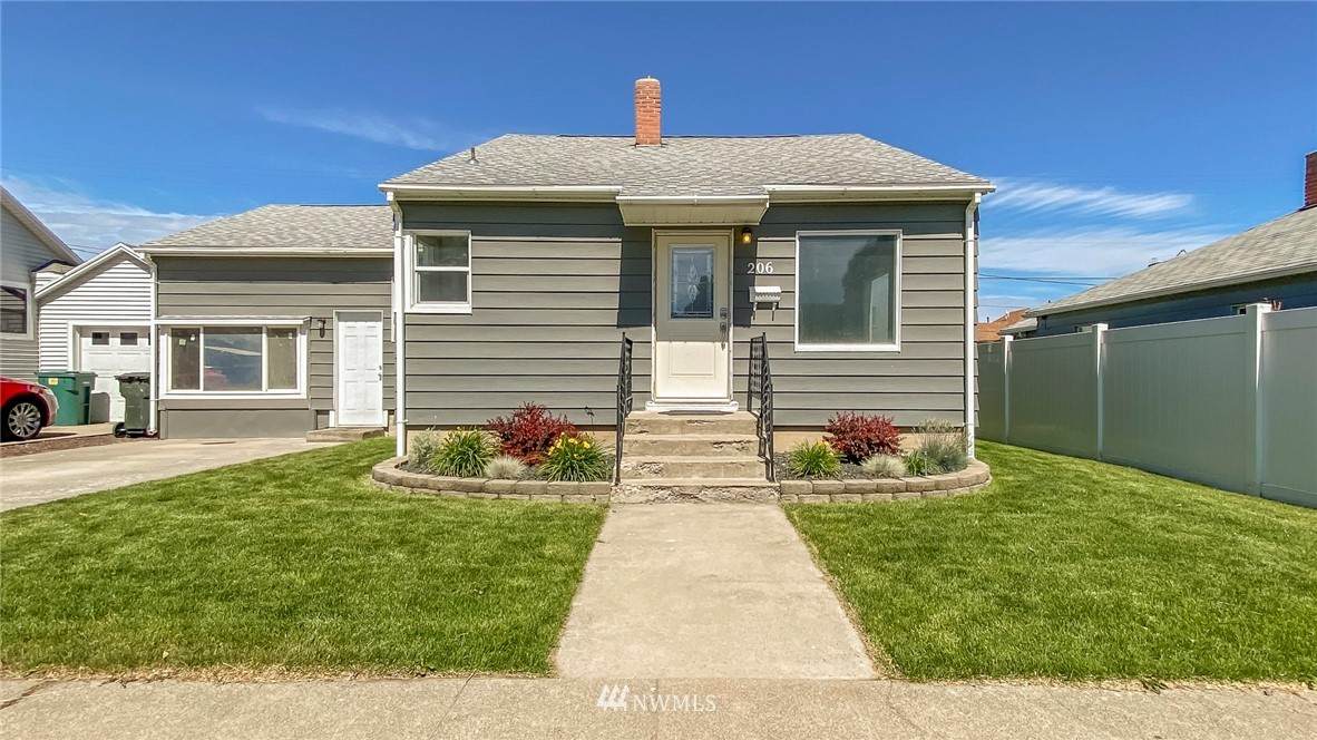 206 2nd Avenue - Photo 1