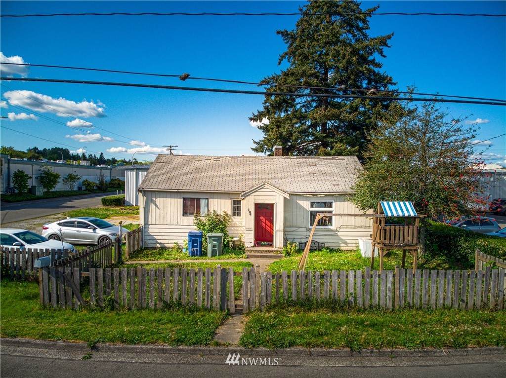 108 Tobin Street - Photo 1