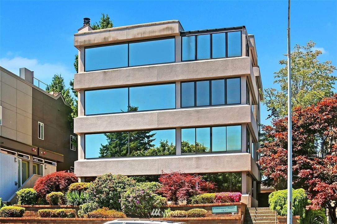 1627 California Avenue - Photo 1