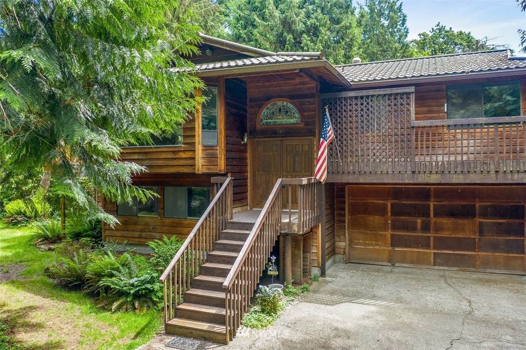 721 368th Street - Photo 1