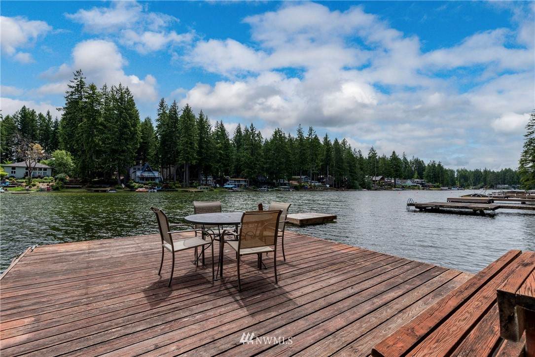 5530 Mason Lake Drive - Photo 1