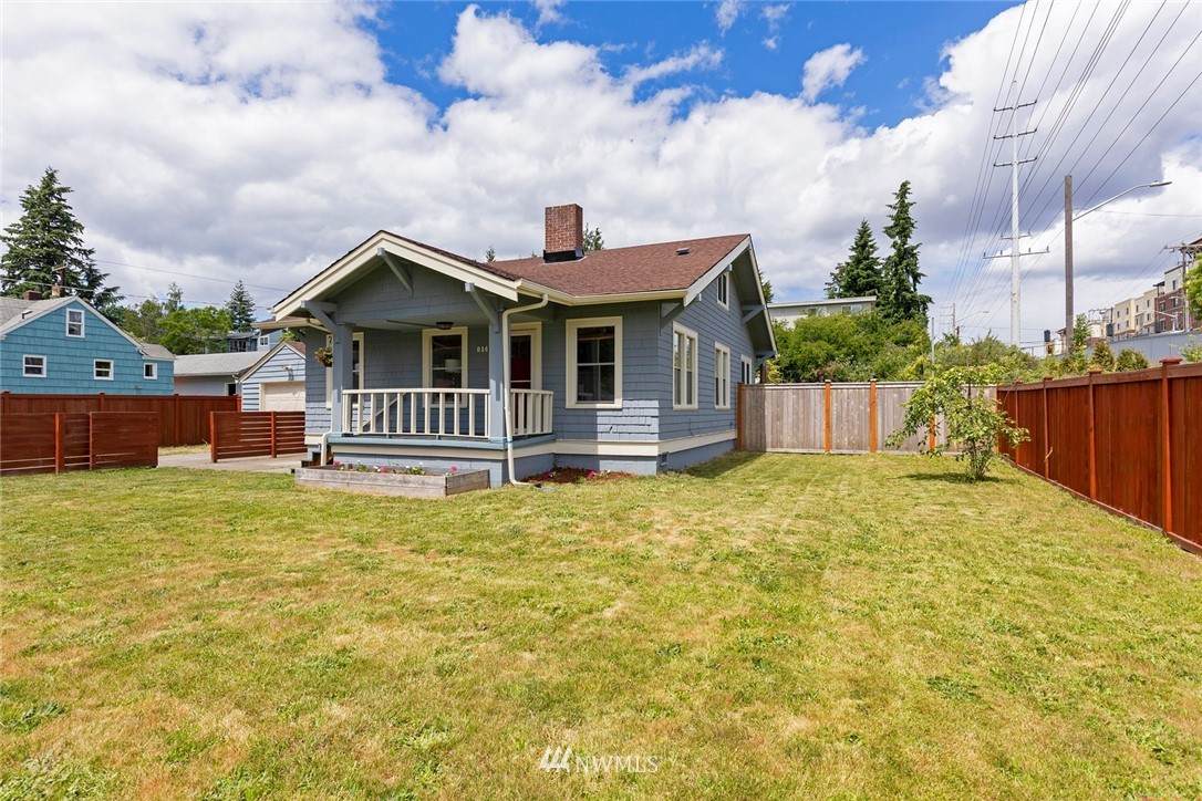 814 128th Street - Photo 1
