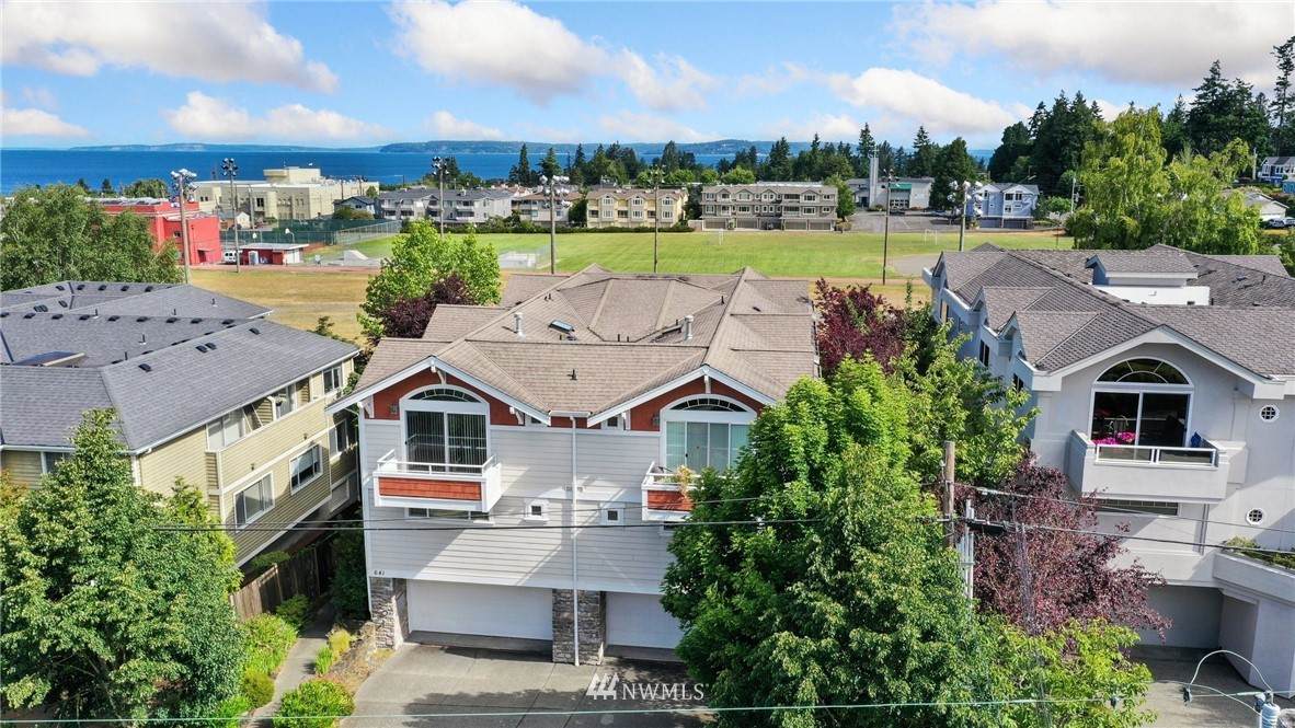 641 Bell Street - Photo 1
