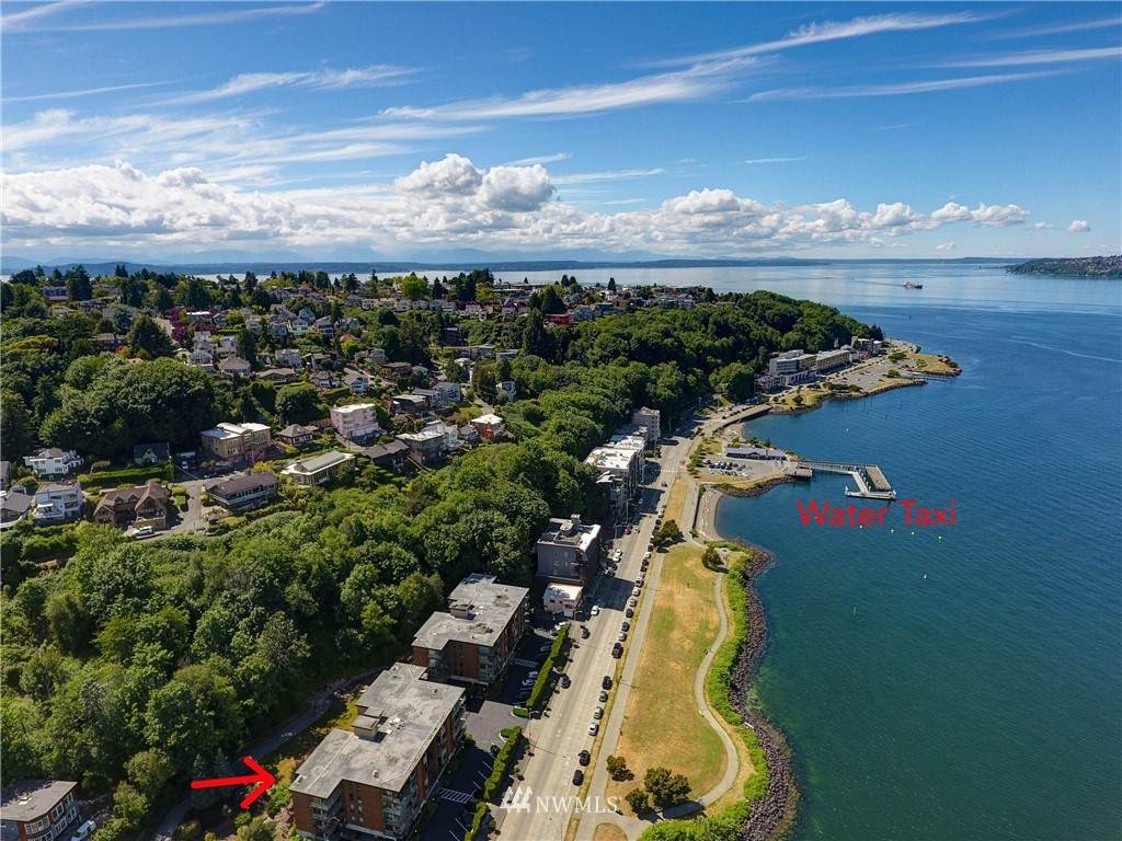 1727 Harbor Avenue - Photo 1