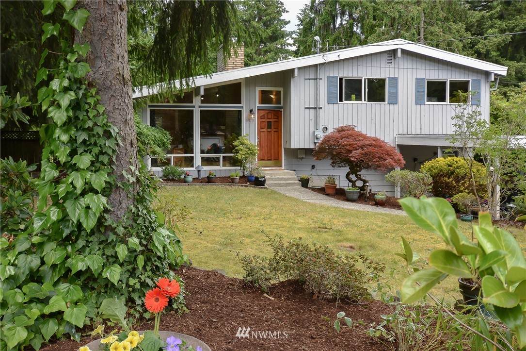 5513 189th Street - Photo 1