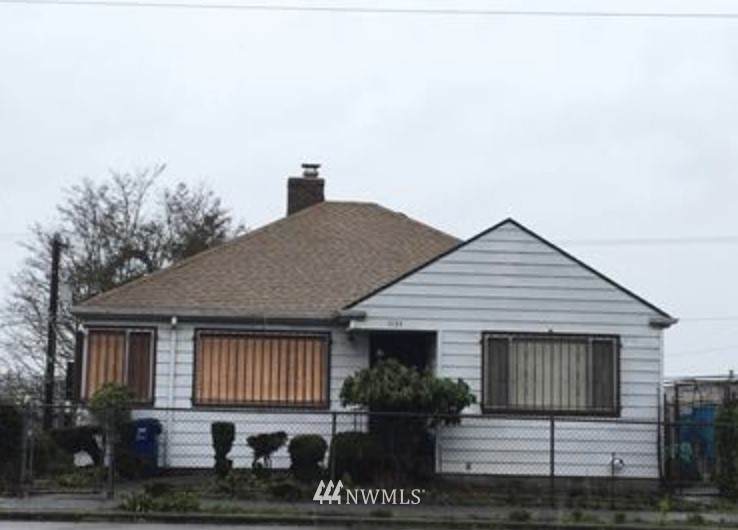 1133 31st Avenue - Photo 1