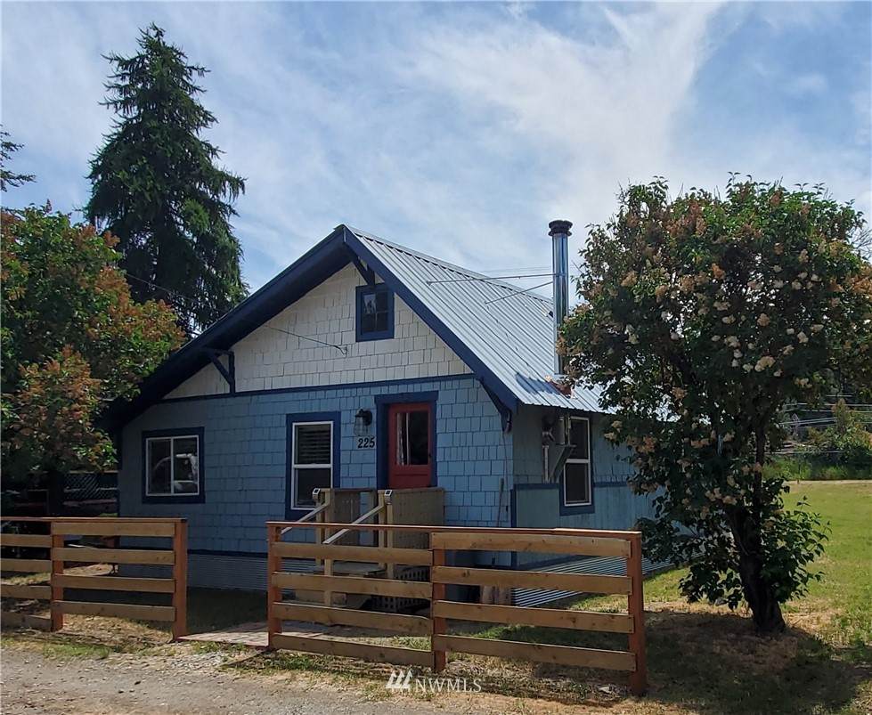 225 Cleveland Street - Photo 1