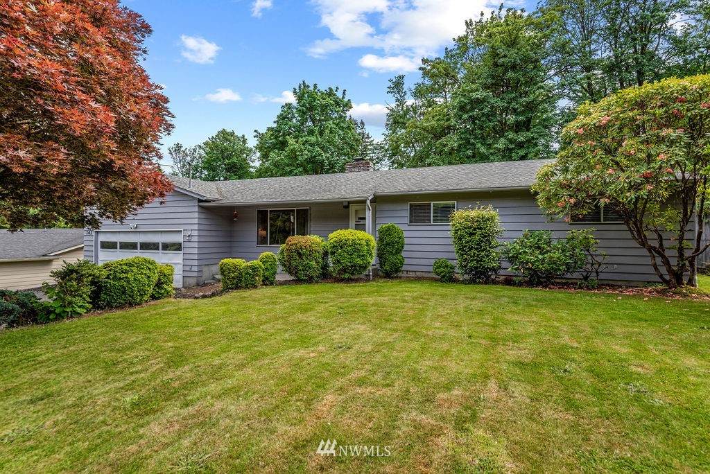 141 Inglewood Drive - Photo 1