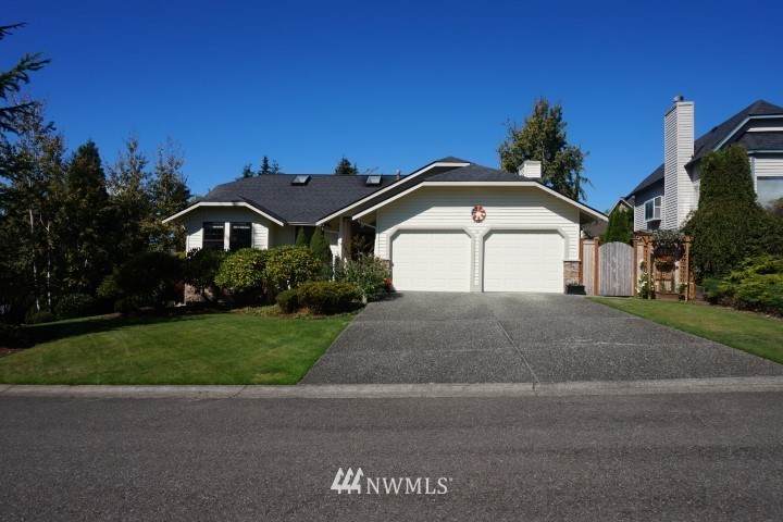 5123 104th Street - Photo 1