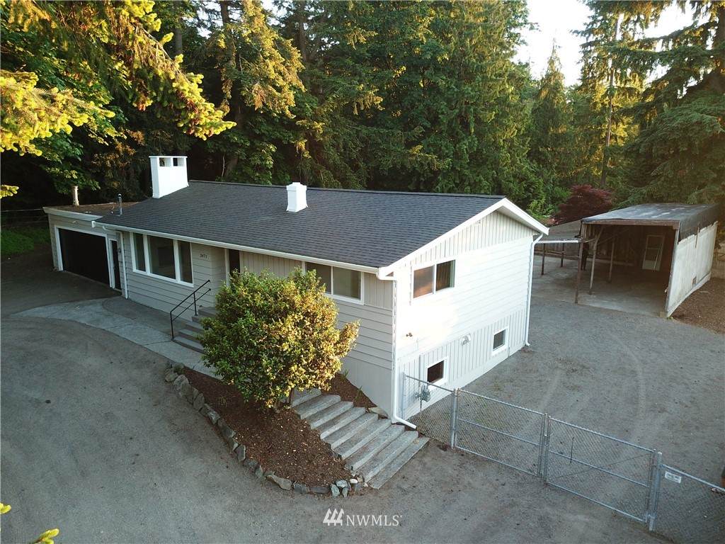 2471 Yew Street Road - Photo 1