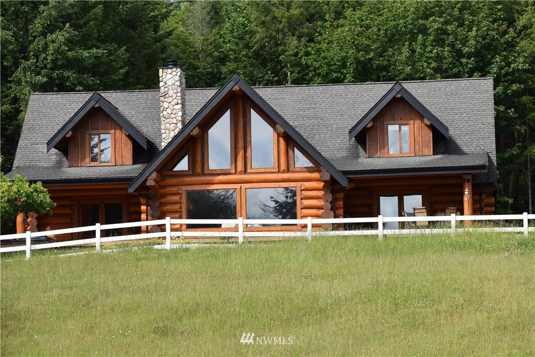 2205 394th Street - Photo 1