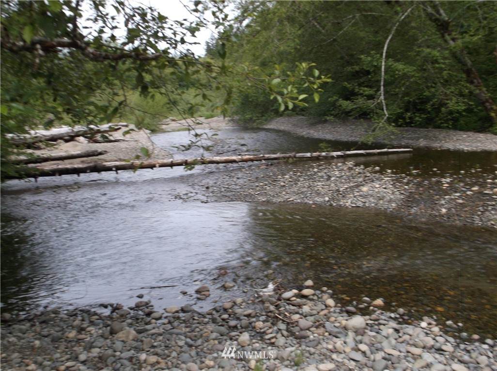 101 River Rd - Photo 1