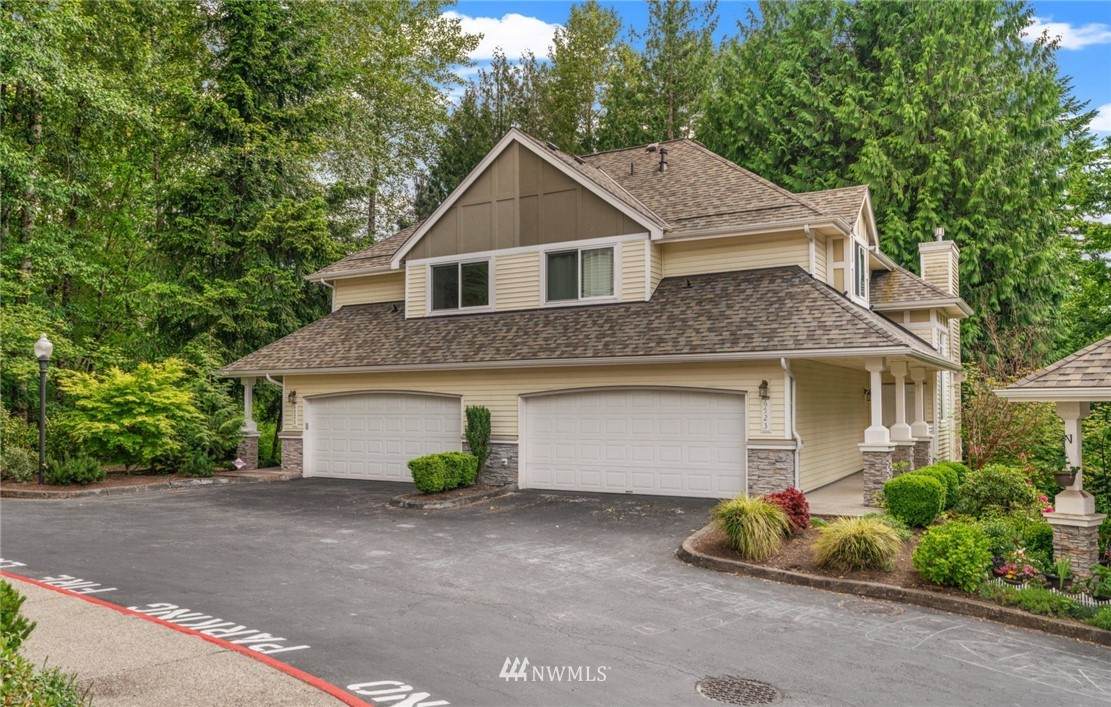 6525 Cougar Mountain Way - Photo 1