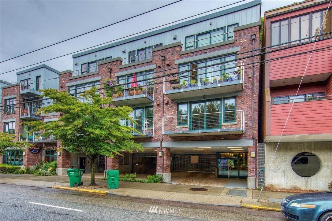 2920 Eastlake Avenue - Photo 1